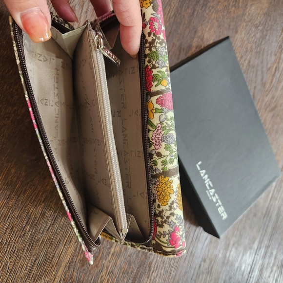Lancaster Paris Wallet - Picture 3 of 8